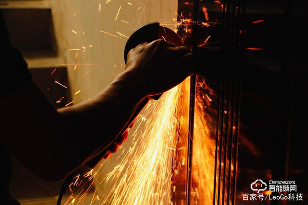 欧瑞博智能门锁S2黑武士体验：让我远离丢失钥匙的尴尬